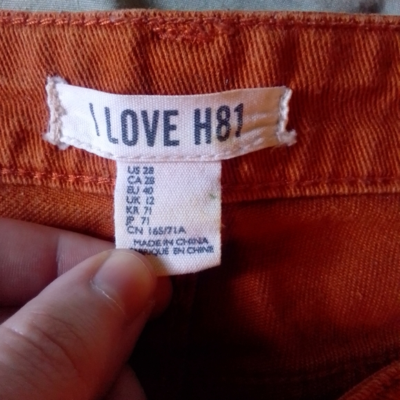 I Love H81 brand burnt orange distressed cut off style shorts, women's size 28 - Picture 3 of 5